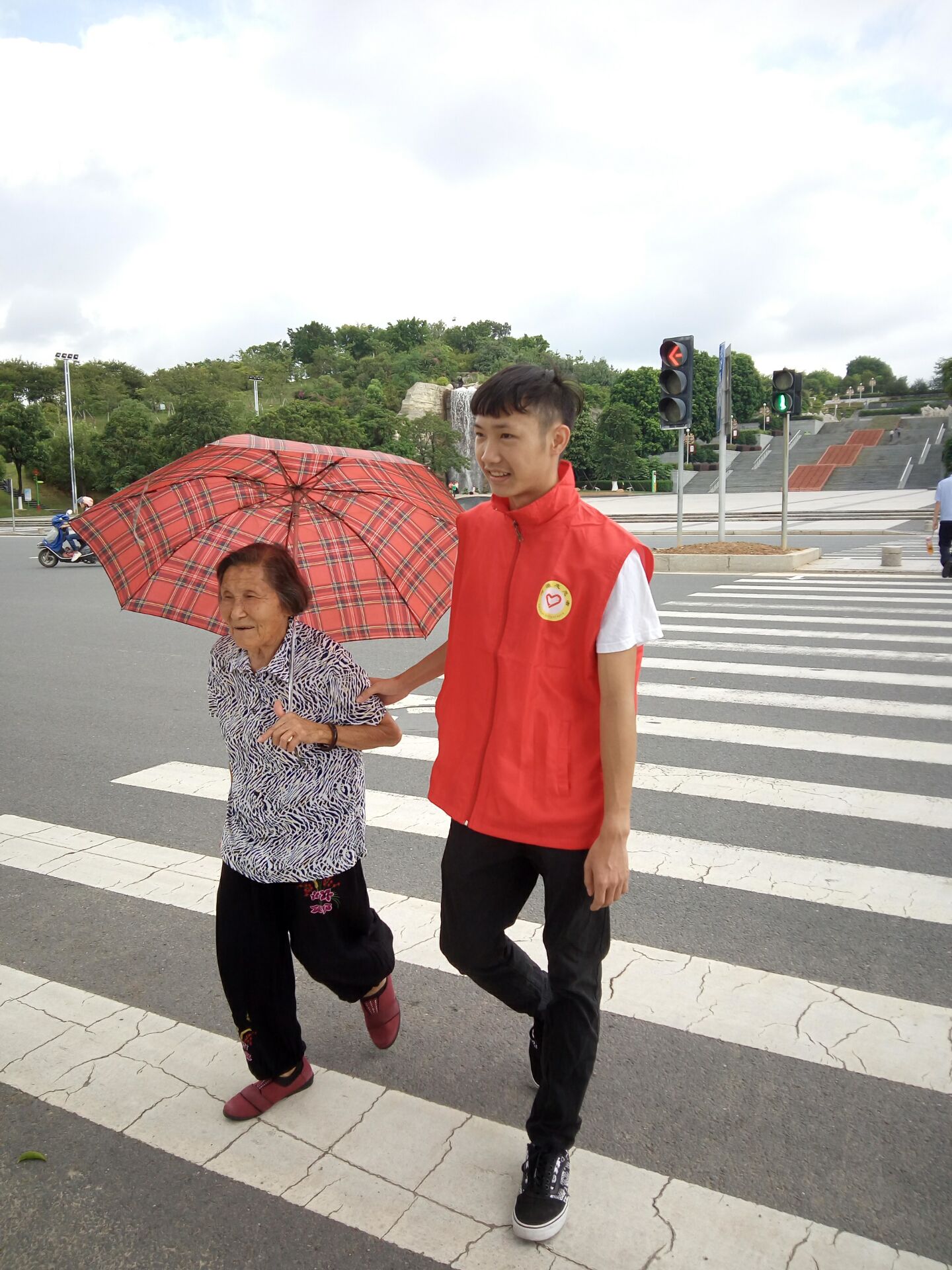 1590134039508733.jpg 20170912092210976.jpg